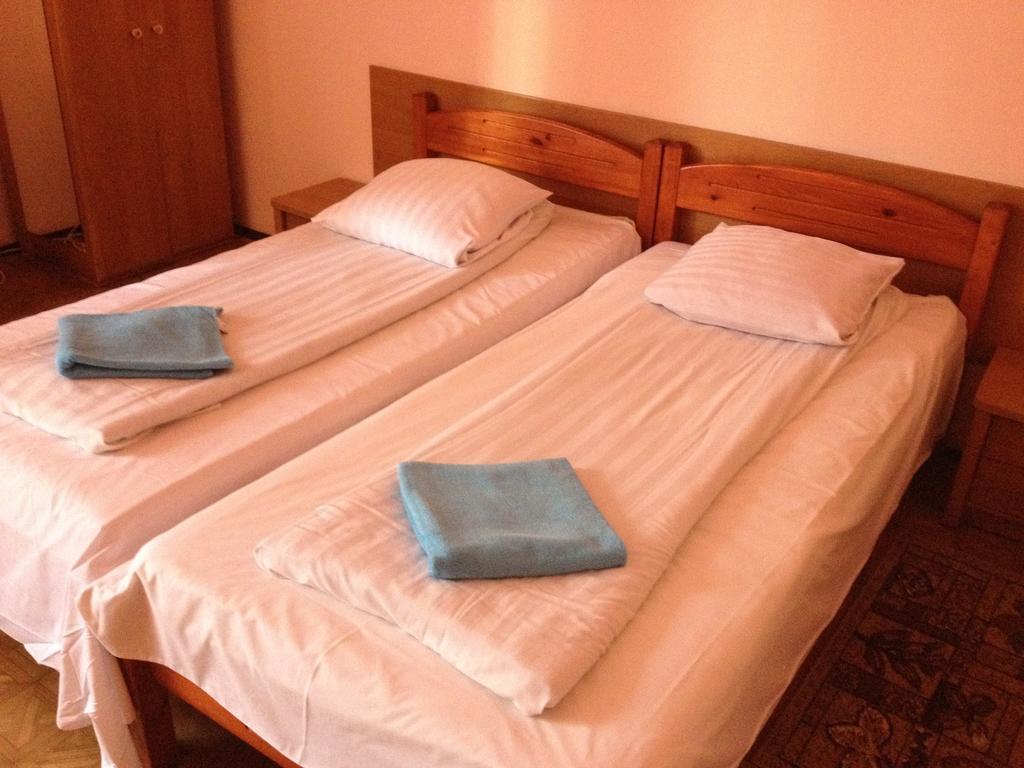 Hotel Haga Ζεστοκόβα Εξωτερικό φωτογραφία