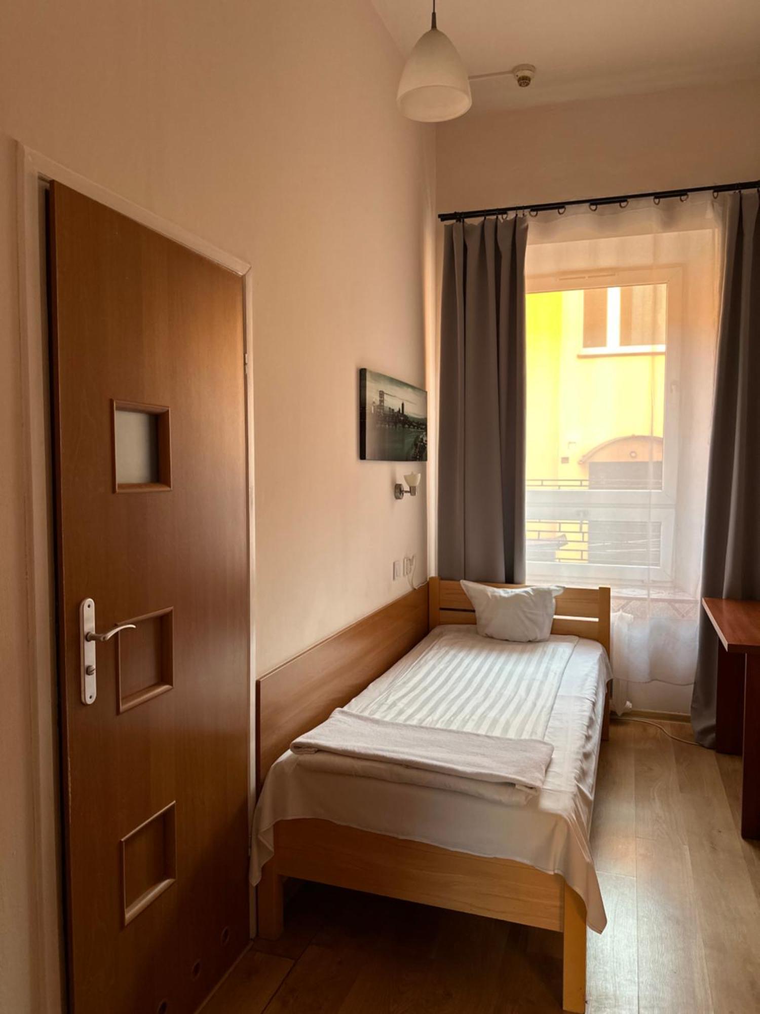 Hotel Haga Ζεστοκόβα Εξωτερικό φωτογραφία