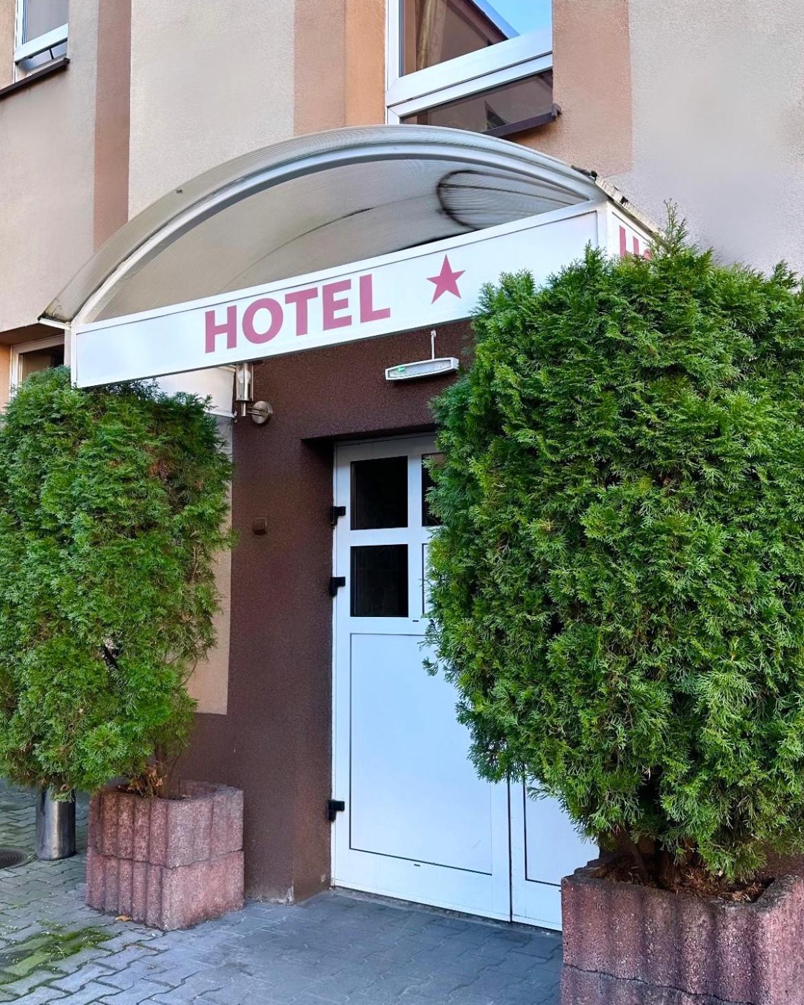 Hotel Haga Ζεστοκόβα Εξωτερικό φωτογραφία