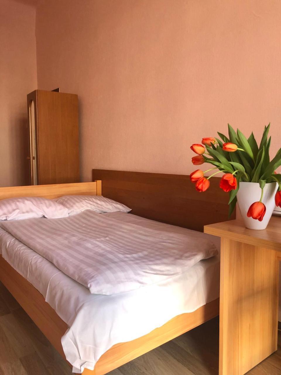 Hotel Haga Ζεστοκόβα Εξωτερικό φωτογραφία